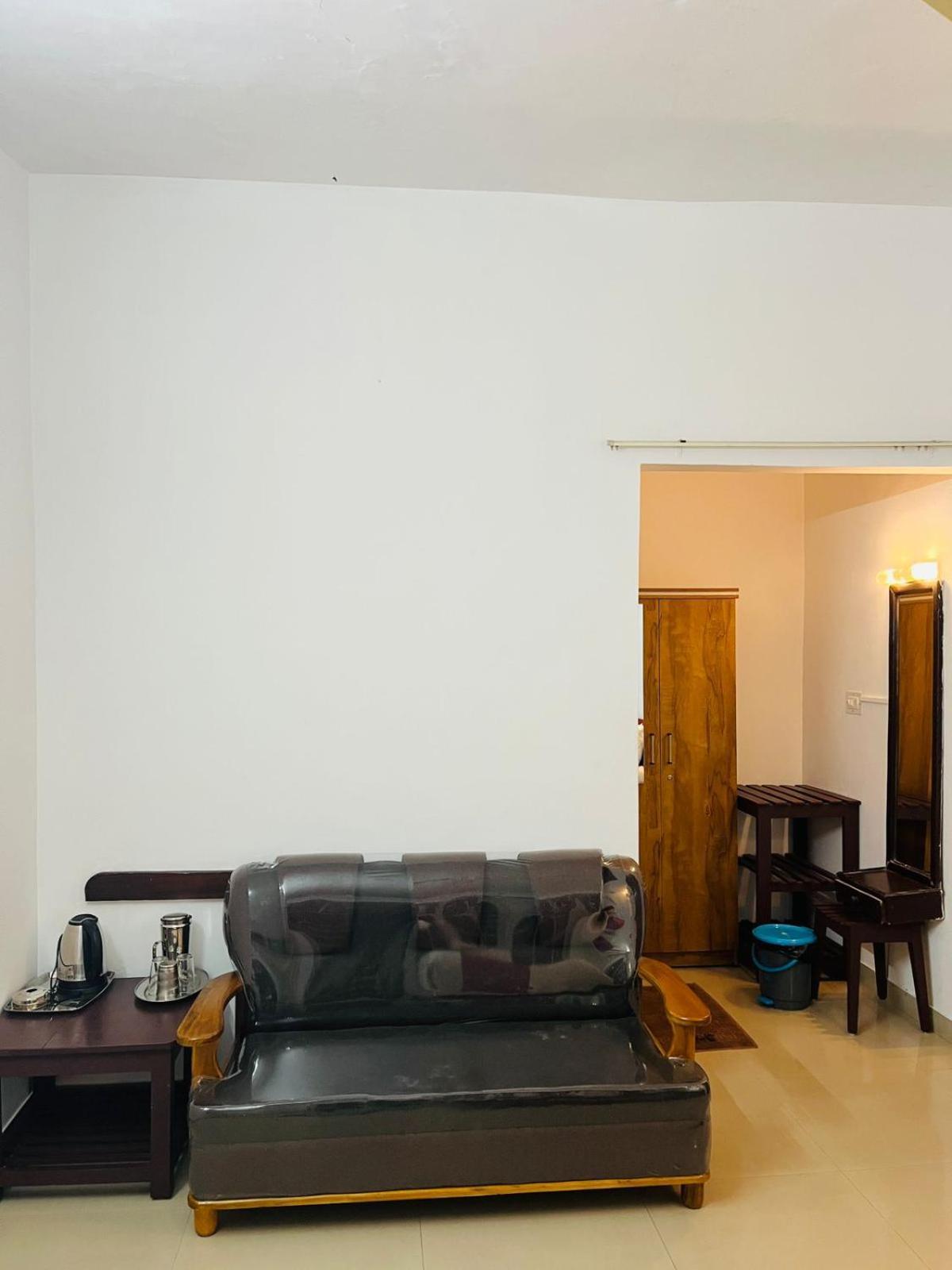 Red Stone Villas Coorg Madikeri Exterior photo