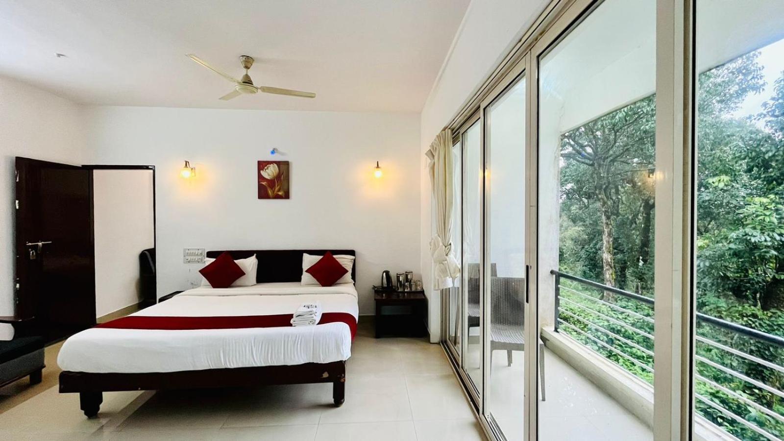 Red Stone Villas Coorg Madikeri Exterior photo